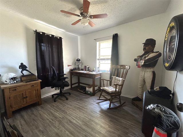 1689 W FM 898, Bonham, TX 75418