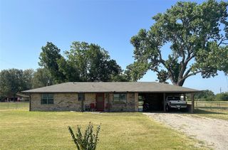 1689 W FM 898, Bonham, TX 75418