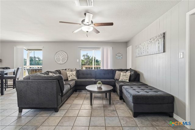 2123 Canyon Lake Drive, Canyon Lake, TX 78133