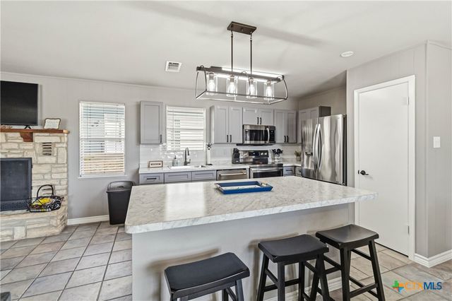 2123 Canyon Lake Drive, Canyon Lake, TX 78133