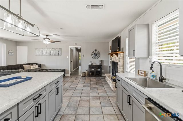 2123 Canyon Lake Drive, Canyon Lake, TX 78133