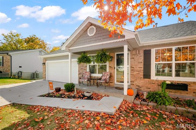 3036 Caprock Court, St Louis, MO 63129