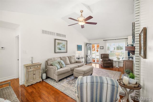 3036 Caprock Court, St Louis, MO 63129