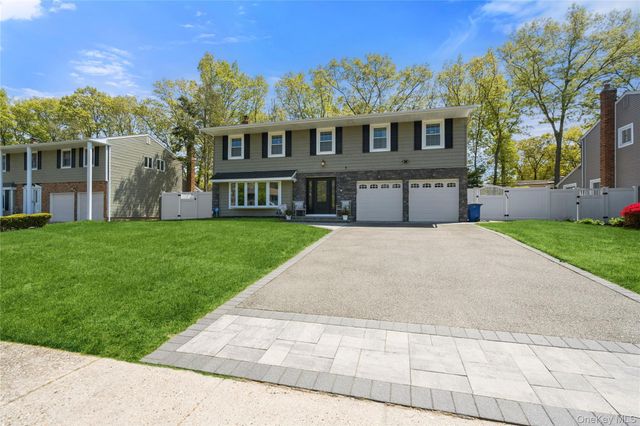 50 Abbot Road, Smithtown, NY 11787