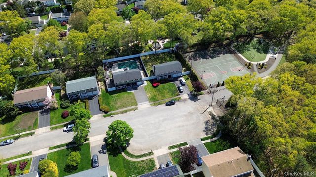 50 Abbot Road, Smithtown, NY 11787