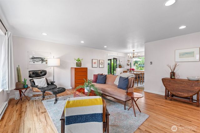 1109 Clinton Place, Everett, WA 98201