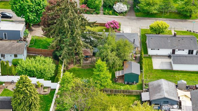 1109 Clinton Place, Everett, WA 98201