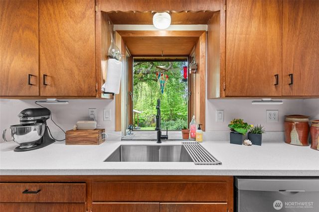 1109 Clinton Place, Everett, WA 98201