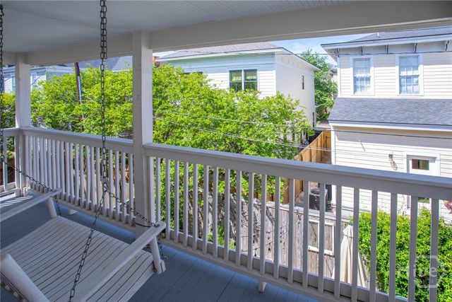 218 E 33rd Street, Savannah, GA 31401