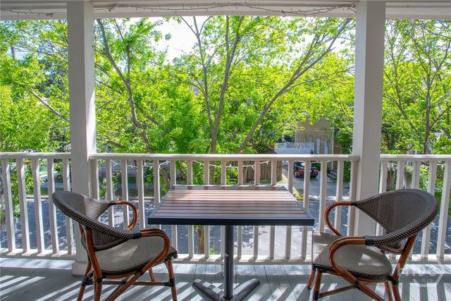 218 E 33rd Street, Savannah, GA 31401