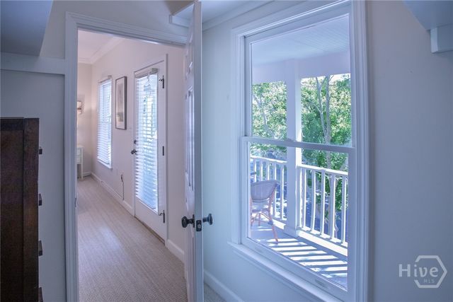 218 E 33rd Street, Savannah, GA 31401