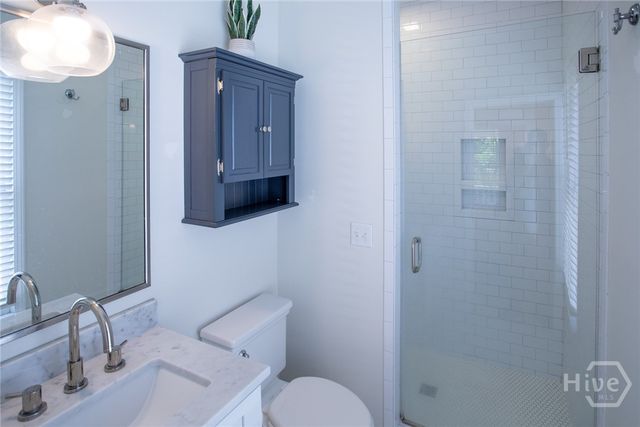 218 E 33rd Street, Savannah, GA 31401