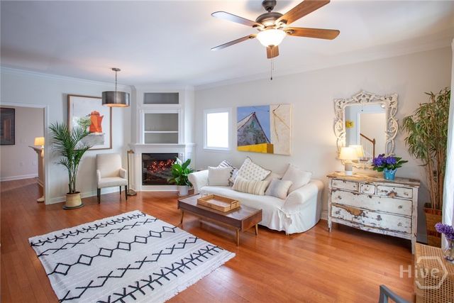 218 E 33rd Street, Savannah, GA 31401
