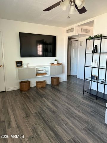 6733 W ORANGE Drive, Glendale, AZ 85303