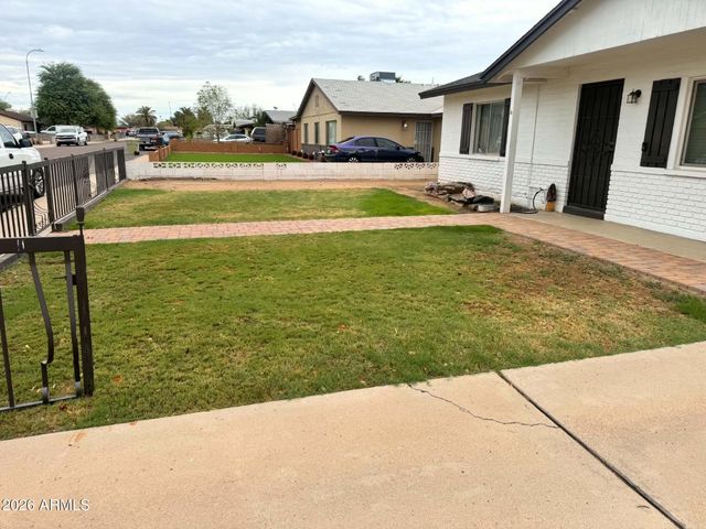 6733 W ORANGE Drive, Glendale, AZ 85303