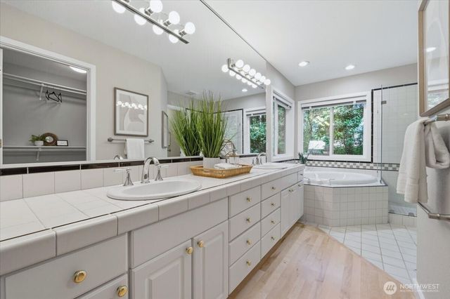 879 881 Kamus Way, Fox Island, WA 98333