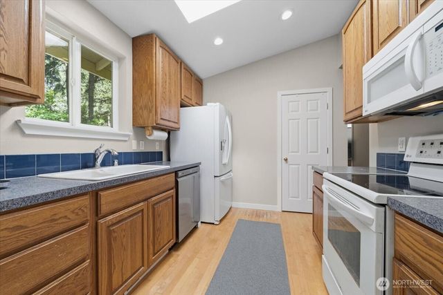 879 881 Kamus Way, Fox Island, WA 98333