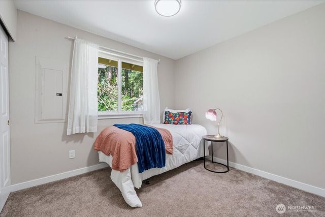 879 881 Kamus Way, Fox Island, WA 98333