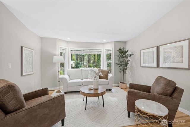 879 881 Kamus Way, Fox Island, WA 98333