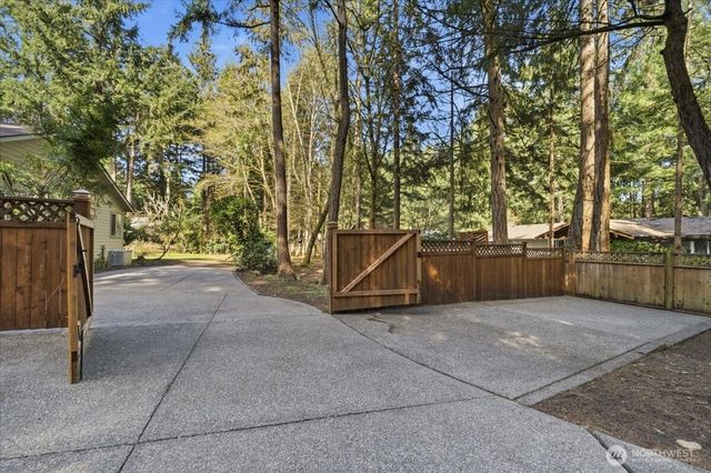 879 881 Kamus Way, Fox Island, WA 98333