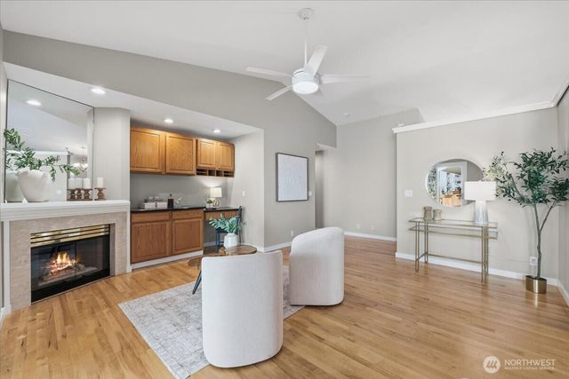 879 881 Kamus Way, Fox Island, WA 98333