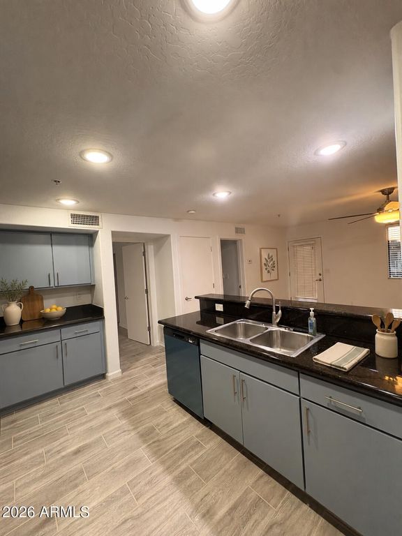 724 E DEVONSHIRE Avenue 302, Phoenix, AZ 85014 — photo 5