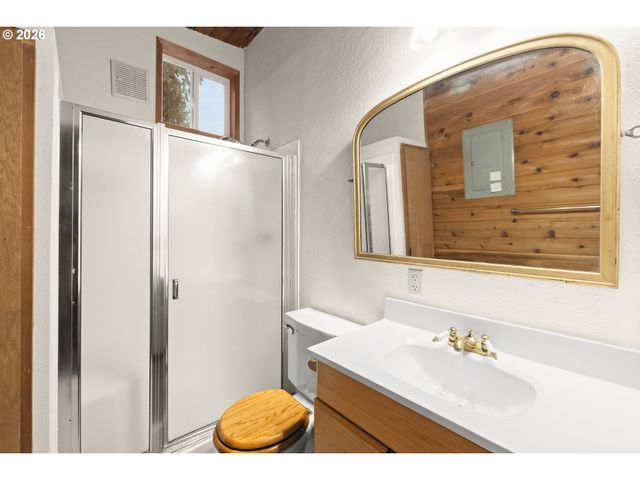 15094 CREEK VIEW Ln, Vernonia, OR 97064