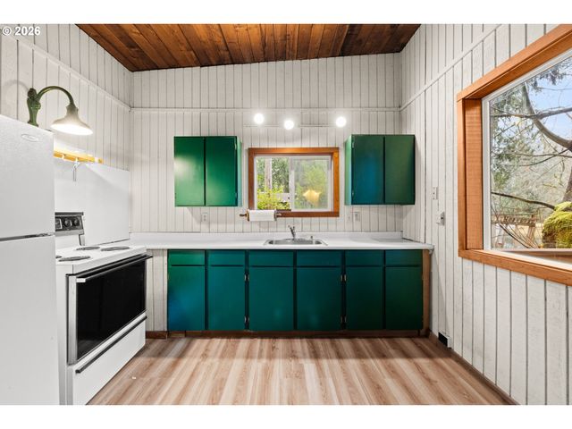 15094 CREEK VIEW Ln, Vernonia, OR 97064