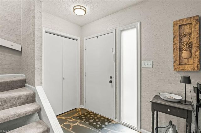 242 Northpoint Avenue C, High Point, NC 27262