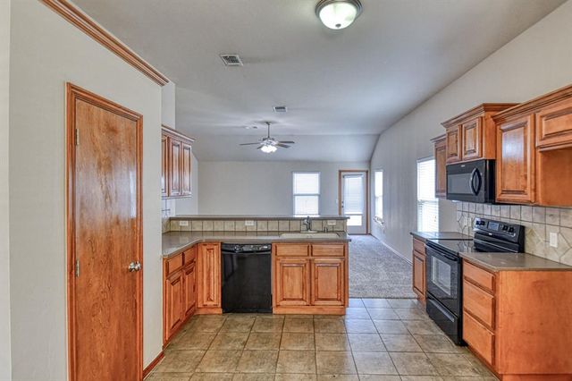 13309 SW 3rd Street, Yukon, OK 73099