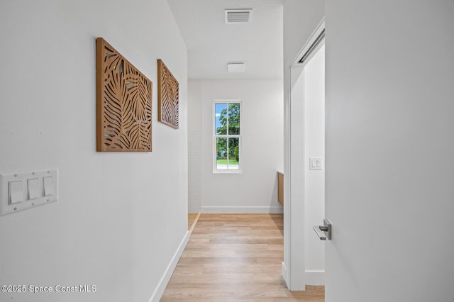 30 Victoria Street, Merritt Island, FL 32952