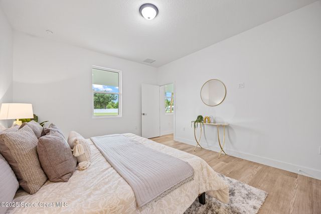 30 Victoria Street, Merritt Island, FL 32952