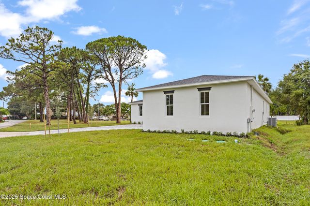 30 Victoria Street, Merritt Island, FL 32952