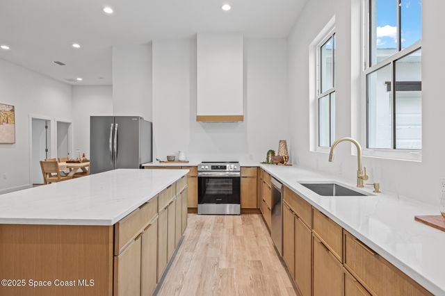 30 Victoria Street, Merritt Island, FL 32952