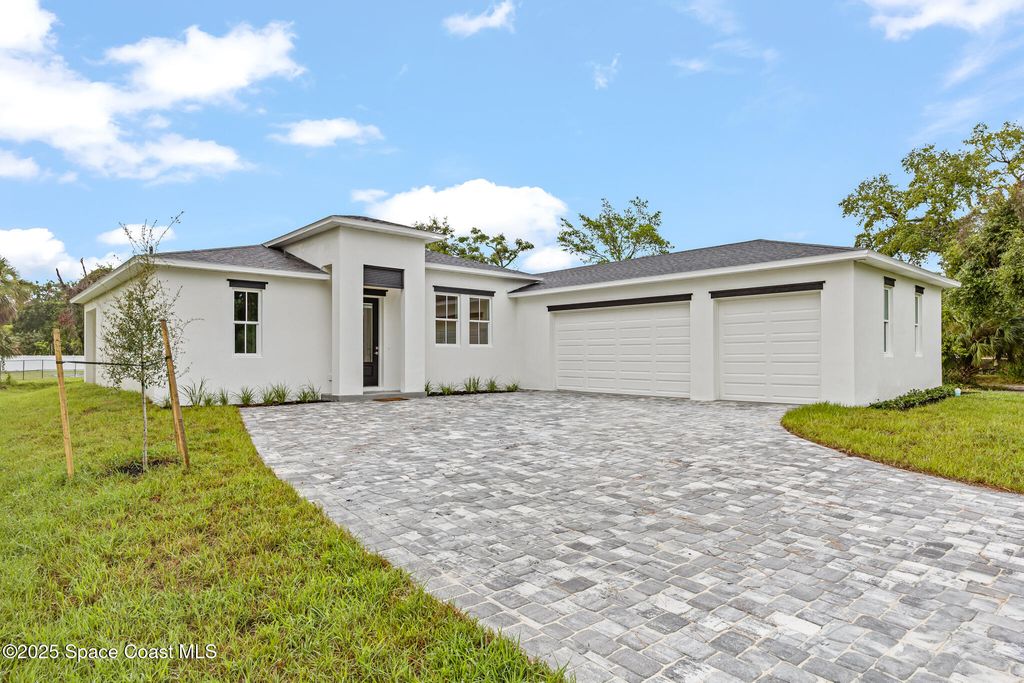 30 Victoria Street, Merritt Island, FL 32952