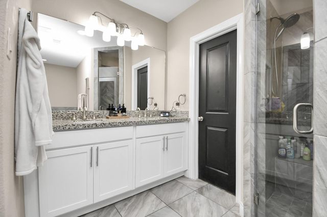 2110 Holman Street, Houston, TX 77004