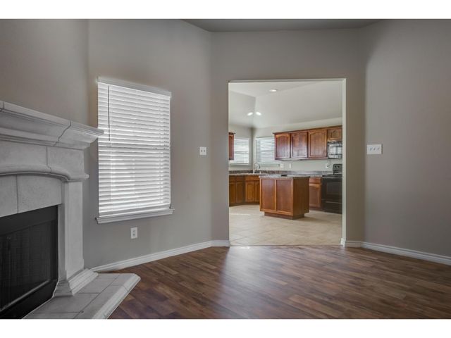 9221 Marilyn Drive, White Settlement, TX 76108