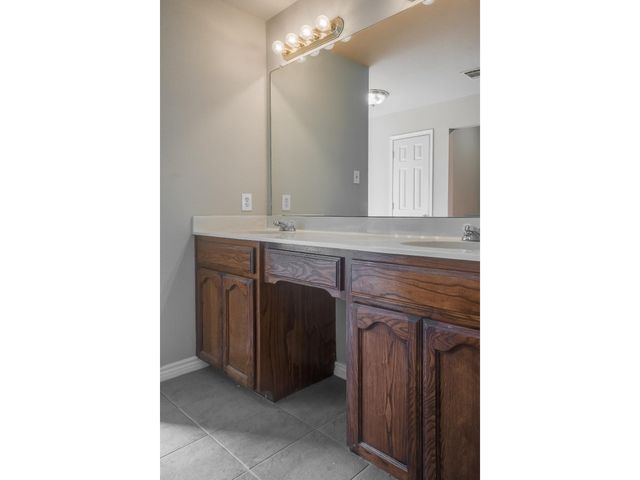 9221 Marilyn Drive, White Settlement, TX 76108