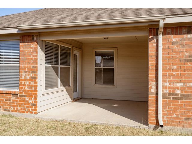 9221 Marilyn Drive, White Settlement, TX 76108