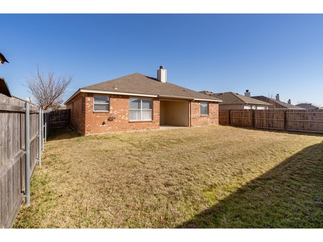 9221 Marilyn Drive, White Settlement, TX 76108