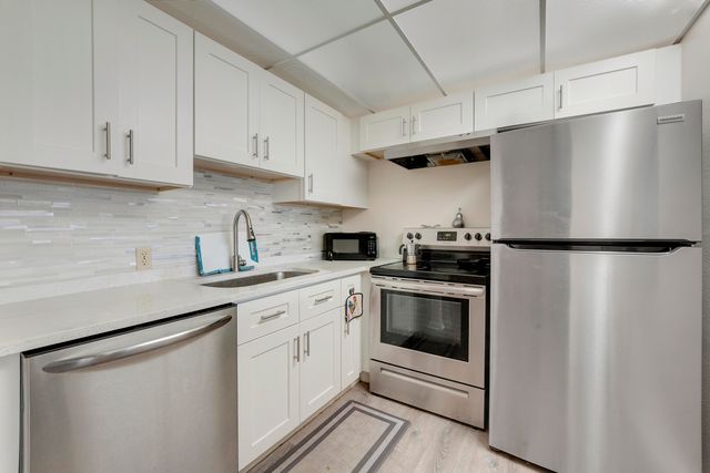 1011, 290 , 16 , 146 Exeter, Dorset , Mansfield , Mansfield, Boca Raton, FL 33434