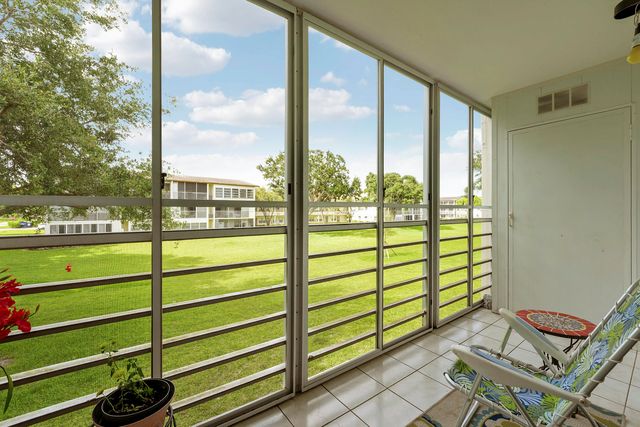 1011, 290 , 16 , 146 Exeter, Dorset , Mansfield , Mansfield, Boca Raton, FL 33434
