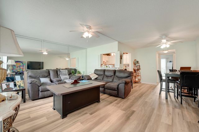 1011, 290 , 16 , 146 Exeter, Dorset , Mansfield , Mansfield, Boca Raton, FL 33434
