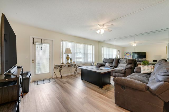 1011, 290 , 16 , 146 Exeter, Dorset , Mansfield , Mansfield, Boca Raton, FL 33434
