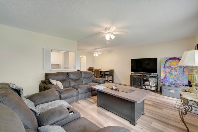 1011, 290 , 16 , 146 Exeter, Dorset , Mansfield , Mansfield, Boca Raton, FL 33434
