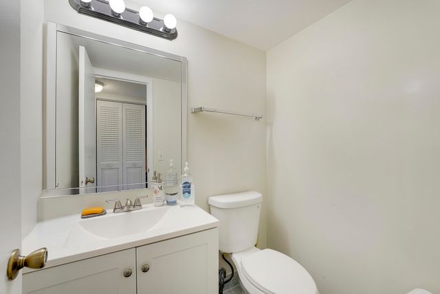 1011, 290 , 16 , 146 Exeter, Dorset , Mansfield , Mansfield, Boca Raton, FL 33434