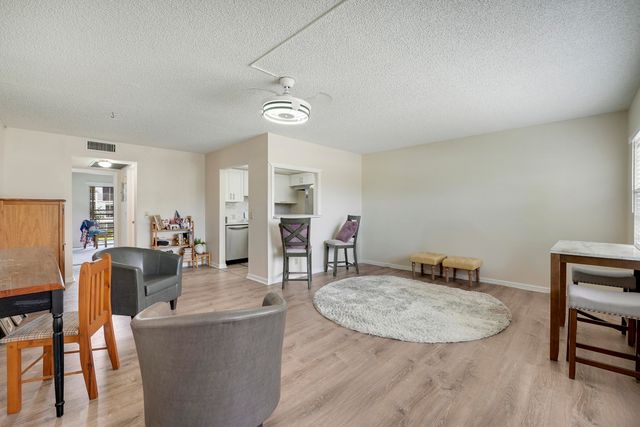 1011, 290 , 16 , 146 Exeter, Dorset , Mansfield , Mansfield, Boca Raton, FL 33434