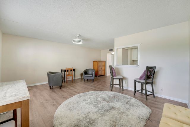1011, 290 , 16 , 146 Exeter, Dorset , Mansfield , Mansfield, Boca Raton, FL 33434