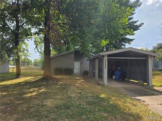 2484 Blue Heron Drive, Florissant, MO 63031