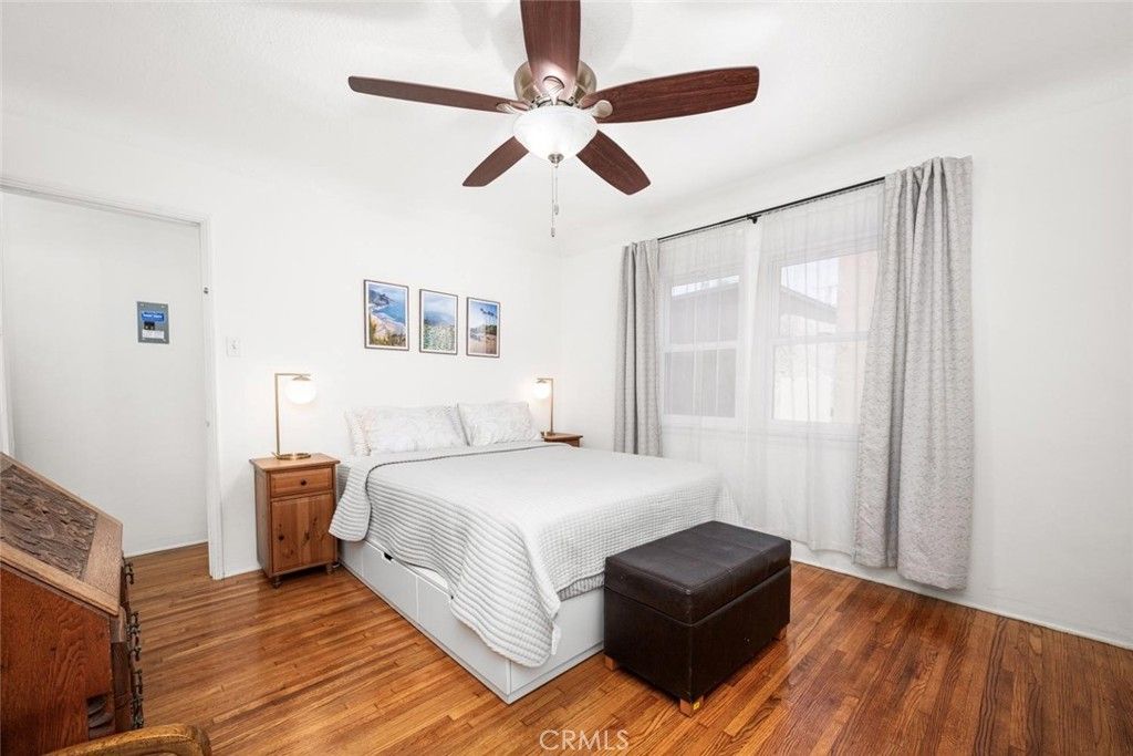 Image 16 of property listing at 235 Termino 4, Long Beach, CA 90803